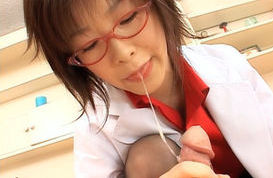 Kasumi Uehara Asian milf enjoys sucking cock