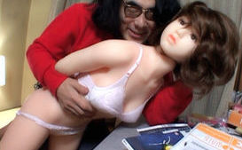 Crazy Japanese love doll