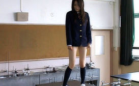 Amazing Asian schoolgirl shows off her hot body