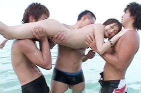 Foursome With Rio Kitajima Fucked By Three At A Beach